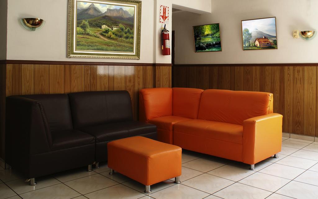 Manantiales El Salvador Hotel 2*