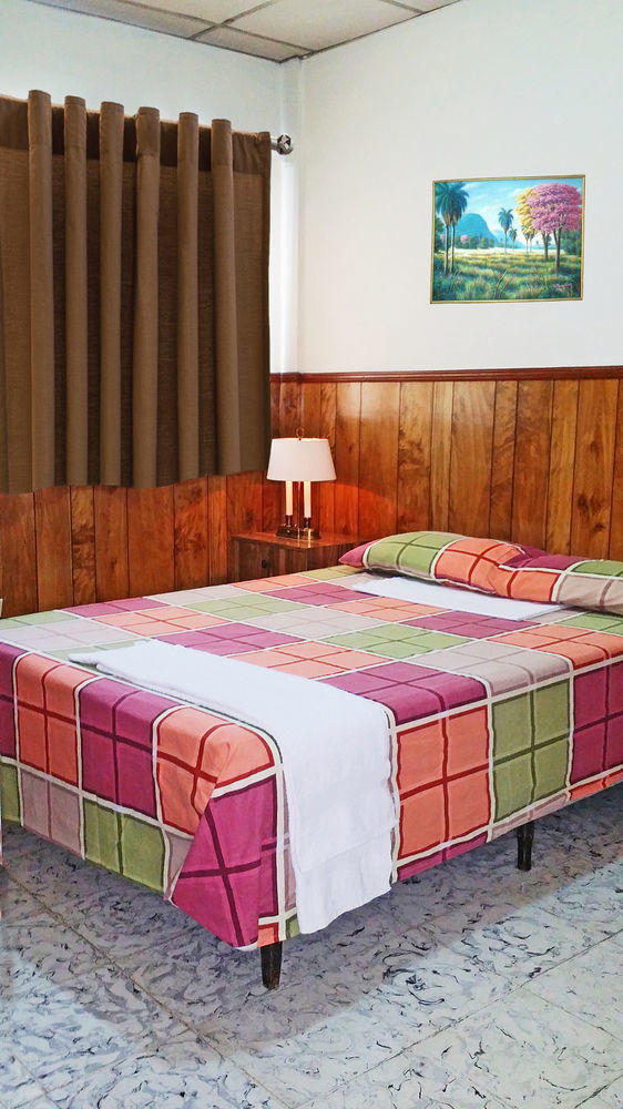 Manantiales El Salvador Hotel