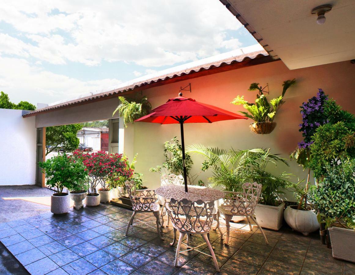 Hotel Manantiales El Salvador San Salvador