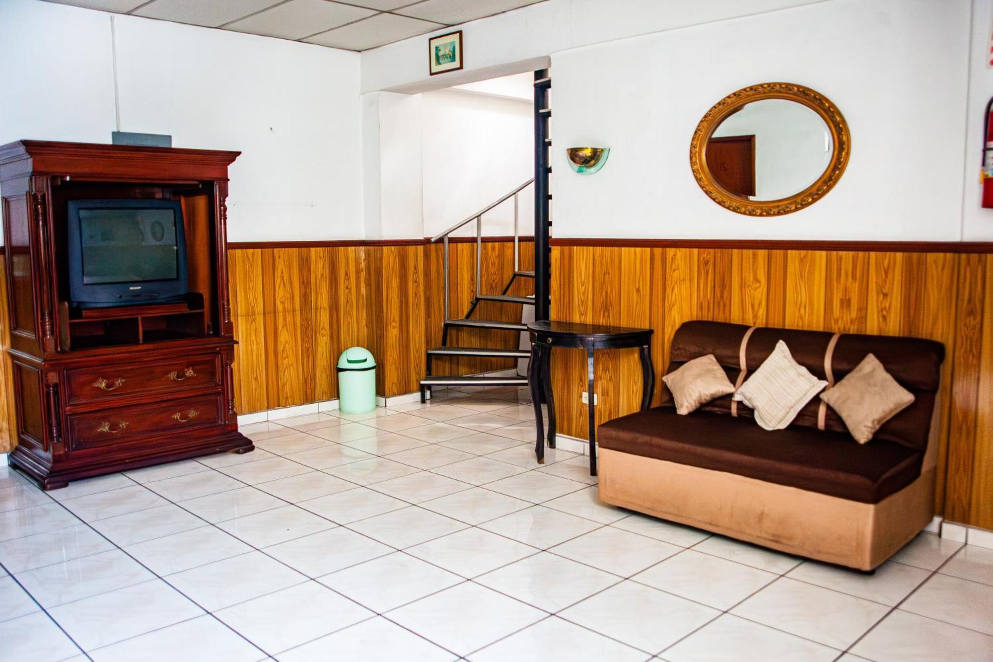 Manantiales Hotel 2*