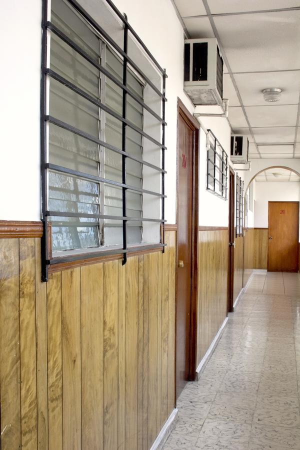Hotel Manantiales 2*
